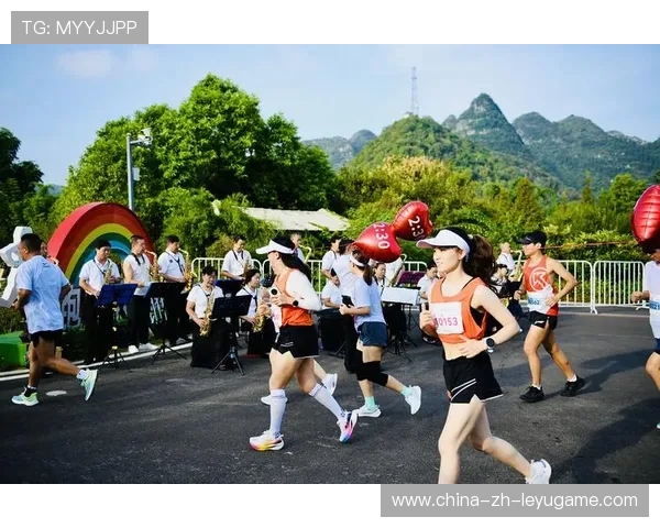 贵阳 700 跑者共赴光影之约 马拉松主题观影助力城市魅力传递